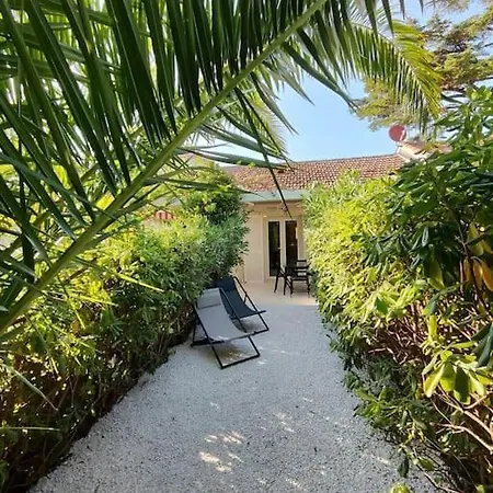 Διαμέρισμα Jardin Piscine Climatisatisation Acces Saint-Raphaël